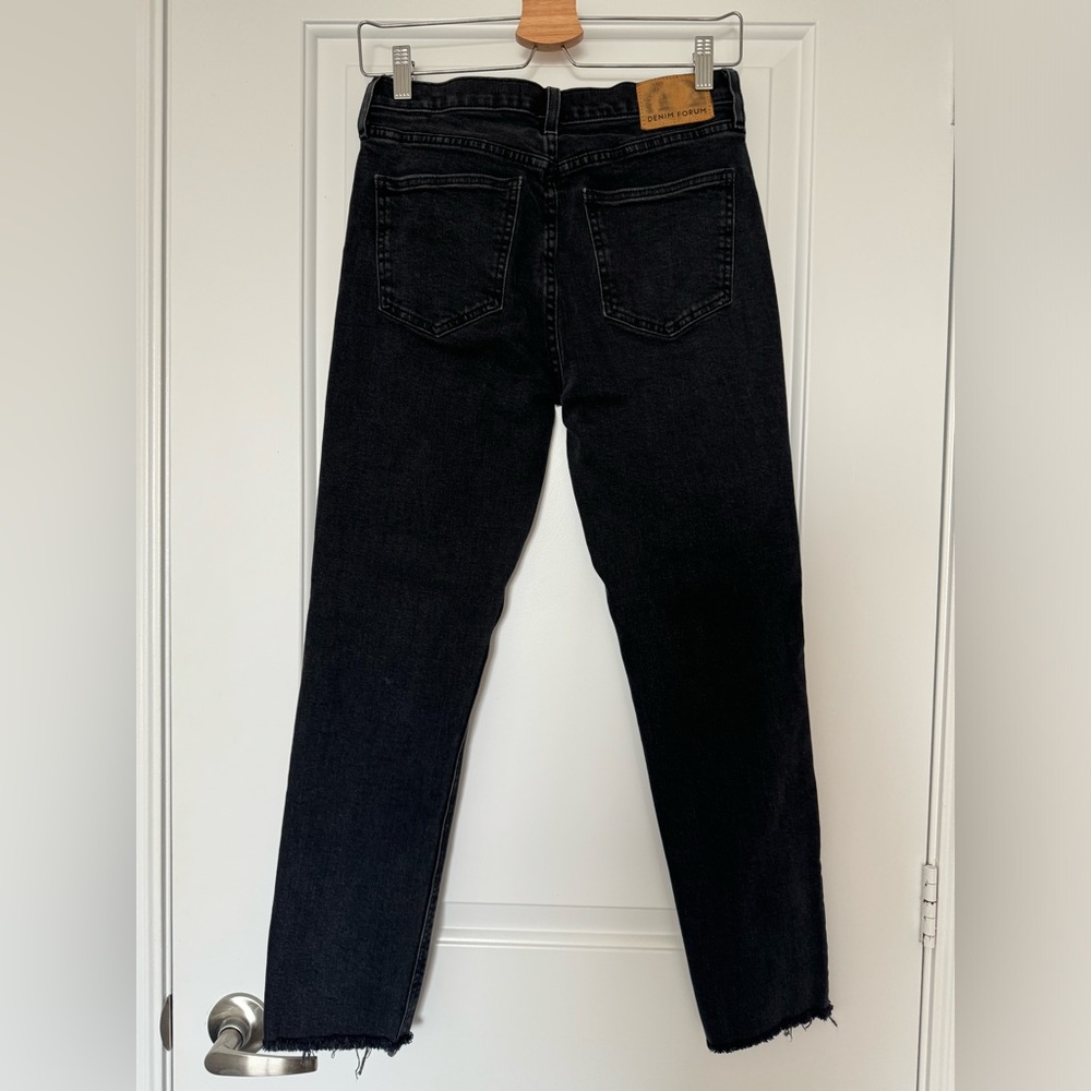 Aritzia Denim Forum the Yoko high rise slim black jeans, size 27 - Picture 10 of 16